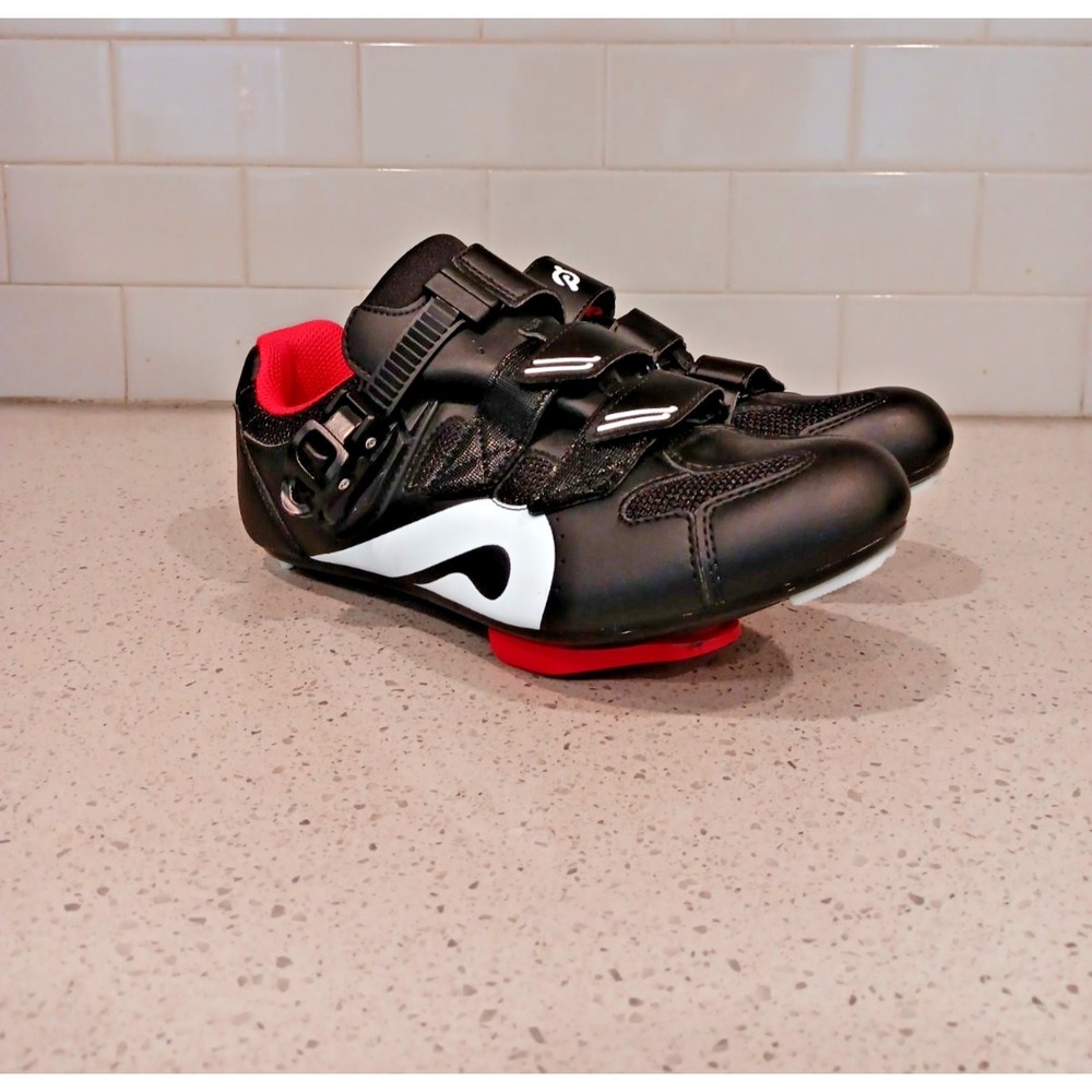 Peloton Black Leather Indoor Cycling Shoes Unisex Size 40 US Mens 6 or 6.5